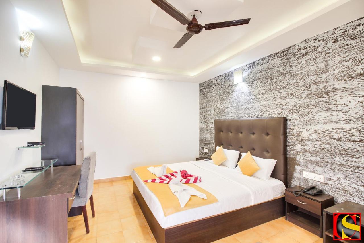 Candolim Sands Hotel Eksteriør billede