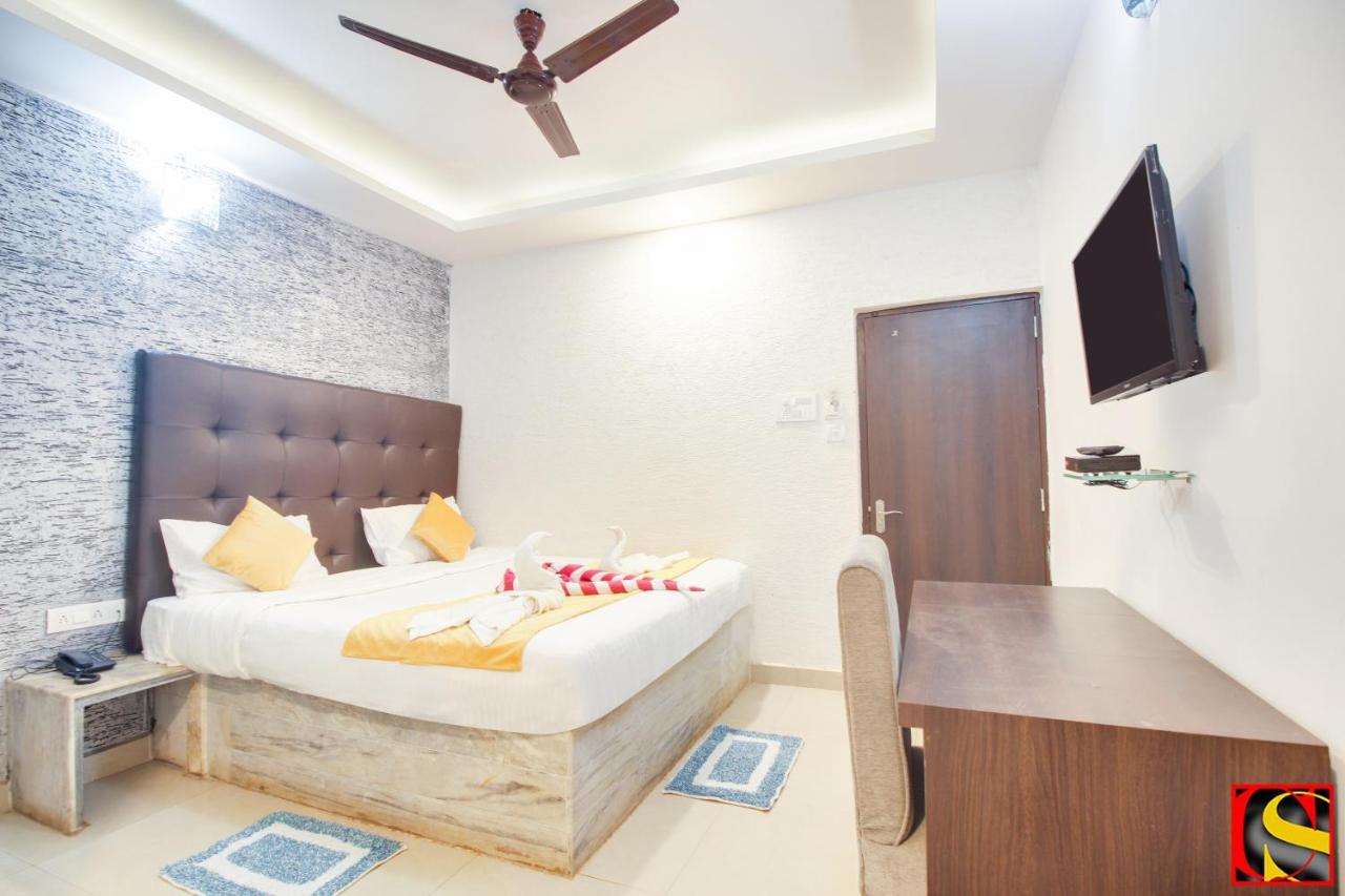 Candolim Sands Hotel Eksteriør billede