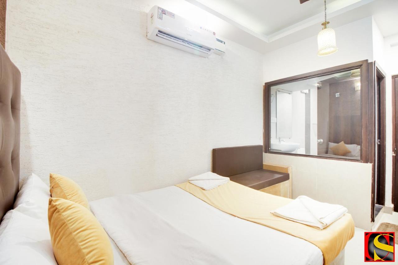 Candolim Sands Hotel Eksteriør billede