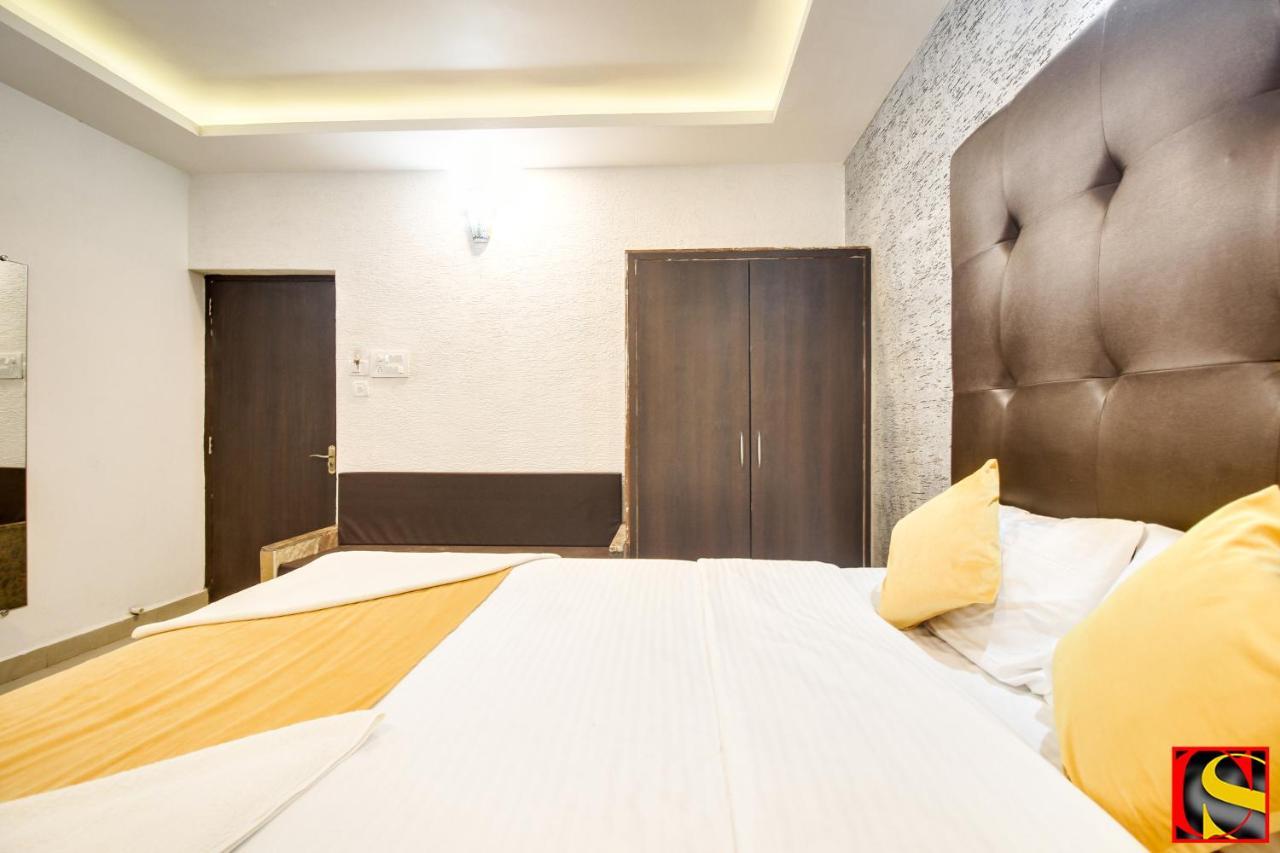 Candolim Sands Hotel Eksteriør billede
