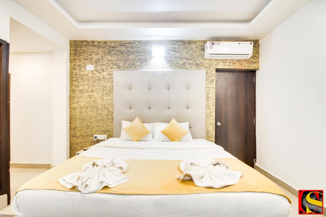 Candolim Sands Hotel Eksteriør billede