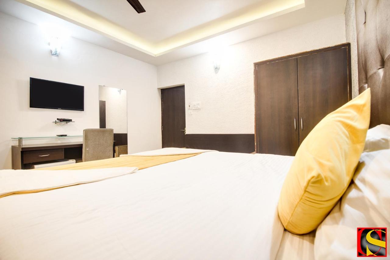 Candolim Sands Hotel Eksteriør billede