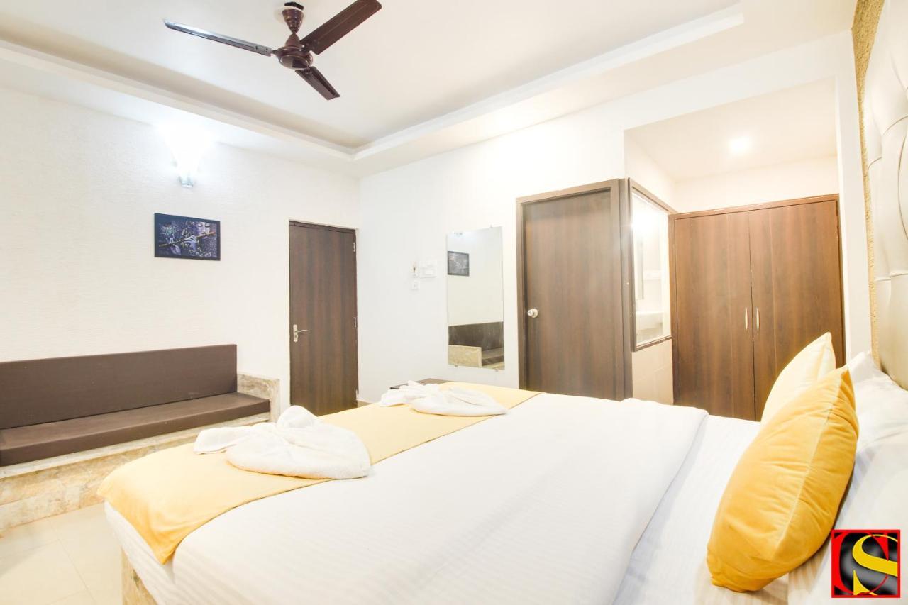 Candolim Sands Hotel Eksteriør billede